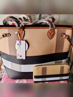 Striped Tote Bag & Matching Wallet in Tan and Black - Stylish Everyday Carry